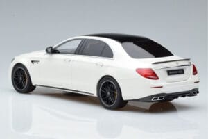Mercedes AMG E63 S W213 Bel GT Spirit 1:18 B66965711 Smola – slika 5 od 6
