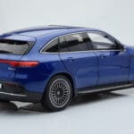 Mercedes EQC 400 Brilliant Moder NZG 1:18 - image 3 of 8