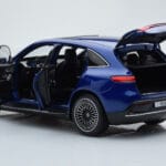 Mercedes EQC 400 Brilliant Moder NZG 1:18 - image 7 of 8