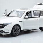Mercedes EQC 400 Diamond Bel NZG 1:18 - image 2 of 8