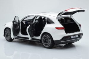 Mercedes EQC 400 Diamond Bel NZG 1:18 B66963756 Kovina – slika 5 od 8