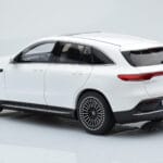 Mercedes EQC 400 Diamond Bel NZG 1:18 - image 7 of 8