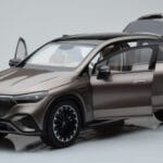 Mercedes EQE SUV X294 AMG Line Velvet Rjav NZG 1:18 - image 2 of 8