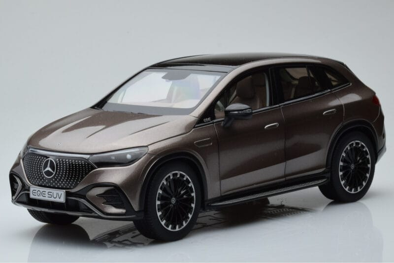 Mercedes EQE SUV X294 AMG Line Velvet Rjav NZG 1:18
