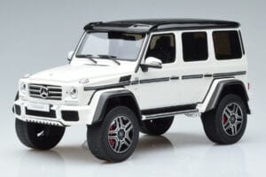 Mercedes G500 4x4 W463 GT Spirit 1:18 GT142 Smola