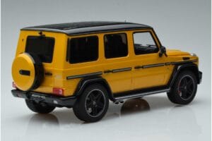 Mercedes AMG G63 W463 Crazy Color Solar Beam Prodajalska Izdaja GT Spirit 1:18 B66961012 Smola – slika 2 od 6