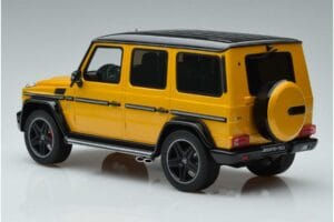 Mercedes AMG G63 W463 Crazy Color Solar Beam Prodajalska Izdaja GT Spirit 1:18 B66961012 Smola – slika 5 od 6