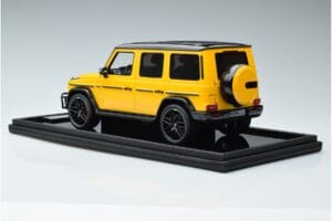 Mercedes AMG G63 W463 Rumena MotorHelix 1:18 MH018-Y Smola – slika 5 od 7