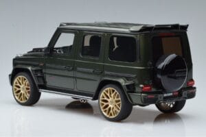 Mercedes G63 Brabus 700 Widestar W463 Zelen GT Spirit 1:18 GT274 Smola – slika 5 od 6