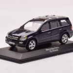 Mercedes GL X164 Tanzanite Moder Minichamps 1:43 - image 2 of 4