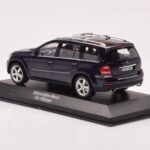 Mercedes GL X164 Tanzanite Moder Minichamps 1:43 - image 3 of 4