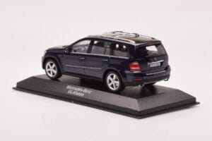 Mercedes GL X164 Tanzanite Moder Minichamps 1:43 B66962228 Kovina – slika 3 od 4