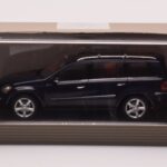 Mercedes GL X164 Tanzanite Moder Minichamps 1:43 - image 4 of 4