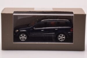 Mercedes GL X164 Tanzanite Moder Minichamps 1:43 B66962228 Kovina – slika 4 od 4