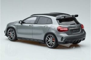 Mercedes AMG GLA 45 X156 Prodajalska Izdaja GT Spirit 1:18 B66960467 Smola – slika 5 od 6