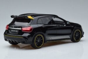 Mercedes AMG GLA45 X156 Rumen Night Edition GT Spirit 1:18 B66960469 Smola – slika 2 od 6