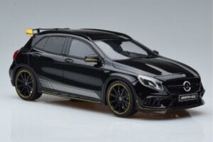 Mercedes AMG GLA45 X156 Rumen Night Edition GT Spirit 1:18 B66960469 Smola – slika 4 od 6