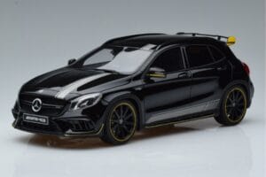 Mercedes AMG GLA45 X156 Rumen Night Edition GT Spirit 1:18 B66960469 Smola