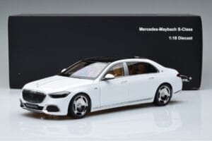 Mercedes Maybach S600 W222 V12 Biturbo Diamond Bel Almost Real 1:18 820116 Kovina – slika 11 od 11