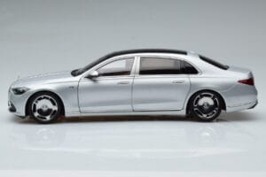 Mercedes Maybach S600 W222 V12 Biturbo Hightech Srebrna Almost Real 1:18 820118 Kovina – slika 5 od 12