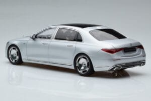 Mercedes Maybach S600 W222 V12 Biturbo Hightech Srebrna Almost Real 1:18 820118 Kovina – slika 7 od 12