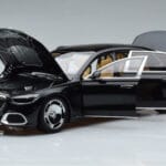 Mercedes Maybach S600 W222 V12 Biturbo Obsidian Črn Almost Real 1:18 - image 2 of 11