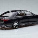 Mercedes Maybach S600 W222 V12 Biturbo Obsidian Črn Almost Real 1:18 - image 3 of 11
