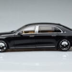 Mercedes Maybach S600 W222 V12 Biturbo Obsidian Črn Almost Real 1:18 - image 5 of 11