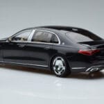 Mercedes Maybach S600 W222 V12 Biturbo Obsidian Črn Almost Real 1:18 - image 7 of 11