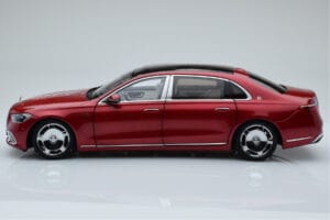 Mercedes Maybach S600 W222 V12 Biturbo Patagonia Rdeč Almost Real 1:18 820119 Kovina – slika 4 od 10