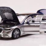 Mercedes Maybach S680 W223 Nautical Moder Cirrus Srebrn Almost Real 1:18 820125 - image 2 of 8