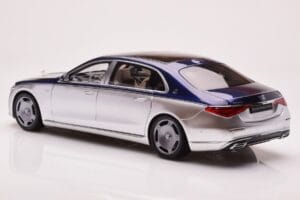 Mercedes Maybach S680 W223 Nautical Moder Cirrus Srebrn Almost Real 1:18 820125 Kovina – slika 7 od 8