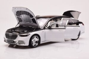Mercedes Maybach S680 W223 Obsidian Črn Diamond Bel Almost Real 1:18 820121 Kovina – slika 2 od 7