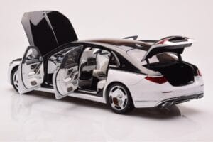 Mercedes Maybach S680 W223 Obsidian Črn Diamond Bel Almost Real 1:18 820121 Kovina – slika 4 od 7