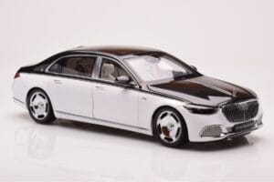 Mercedes Maybach S680 W223 Obsidian Črn Diamond Bel Almost Real 1:18 820121 Kovina – slika 5 od 7