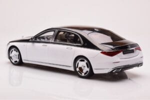 Mercedes Maybach S680 W223 Obsidian Črn Diamond Bel Almost Real 1:18 820121 Kovina – slika 6 od 7