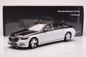 Mercedes Maybach S680 W223 Obsidian Črn Diamond Bel Almost Real 1:18 820121 Kovina – slika 7 od 7
