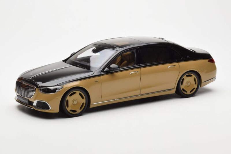 Mercedes Maybach S680 W223 Obsidian Črn Sand Almost Real 1:18