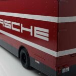 Mercedes O317 Porsche Transporter Rdeč CMR 1:18 - image 12 of 12