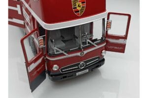 Mercedes O317 Porsche Transporter Rdeč CMR 1:18 CMR149 Kovina – slika 6 od 12