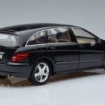 Mercedes R-Class W251 Obsidian Črn Minichamps 1:18 B66962325 Kovina - image 3 of 7