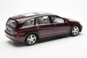 Mercedes R-Class W251 Rdeč Metallic Minichamps 1:18 150034602 Kovina – slika 3 od 8
