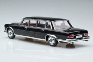 Mercedes 600 LWB Pullman W100 Črn MCG 1:18 MCG18187 Kovina – slika 5 od 6