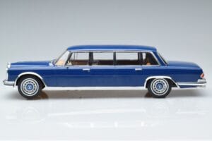 Mercedes S-Class 600 W100 LWB Pullman Temno Moder MCG 1:18 MCG18189 Kovina – slika 3 od 6