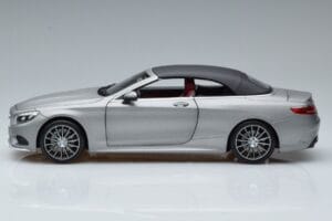 Mercedes S-Class A217 Kabriolet Siv Norev 1:18 B66960355 Kovina – slika 4 od 8