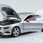 Mercedes S-Class W222 Iridium Srebrn Norev 1:18 - image 2 of 8