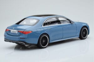Mercedes S-Class W223 Vintage Modra Norev 1:18 B66960828 Kovina – slika 3 od 7