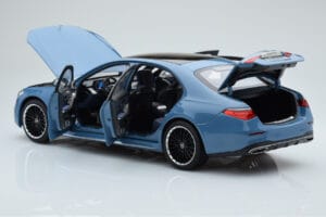 Mercedes S-Class W223 Vintage Modra Norev 1:18 B66960828 Kovina – slika 4 od 7