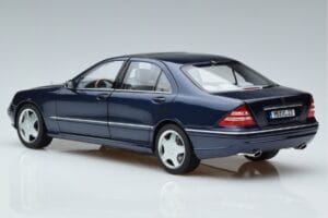 Mercedes S55 AMG W220 Moder Norev 1:18 183817 Kovina – slika 6 od 7