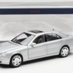 Mercedes S600 W220 Srebrna Metallic Norev 1:18 - image 8 of 8